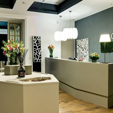 V Collection Piazza Farnese Luxury Отель типа 