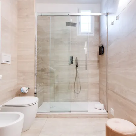 V Collection Piazza Farnese Luxury 4*