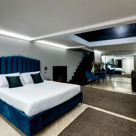 לינה וארוחת בוקר Piazza Farnese Luxury