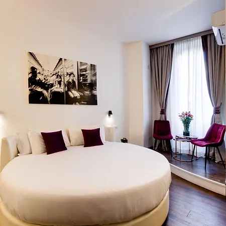 Piazza Farnese Luxury לינה וארוחת בוקר 2*