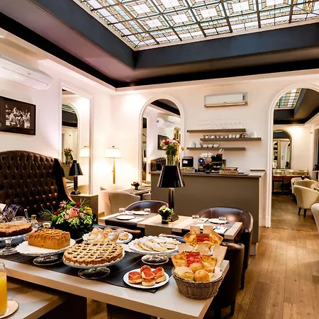 לינה וארוחת בוקר Piazza Farnese Luxury רומא