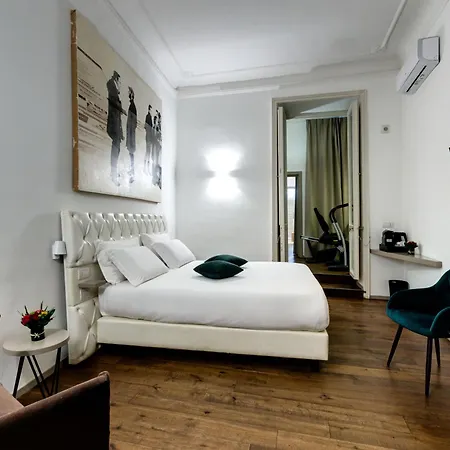 לינה וארוחת בוקר Piazza Farnese Luxury 2*