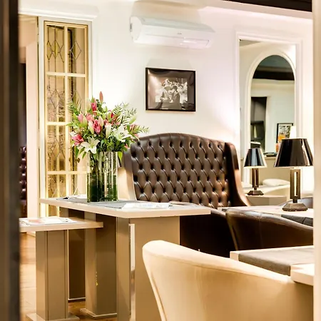 Piazza Farnese Luxury לינה וארוחת בוקר